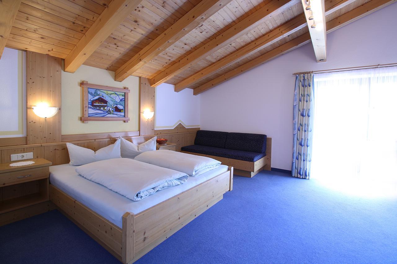 Appartement Ferienglueck Solden Bagian luar foto